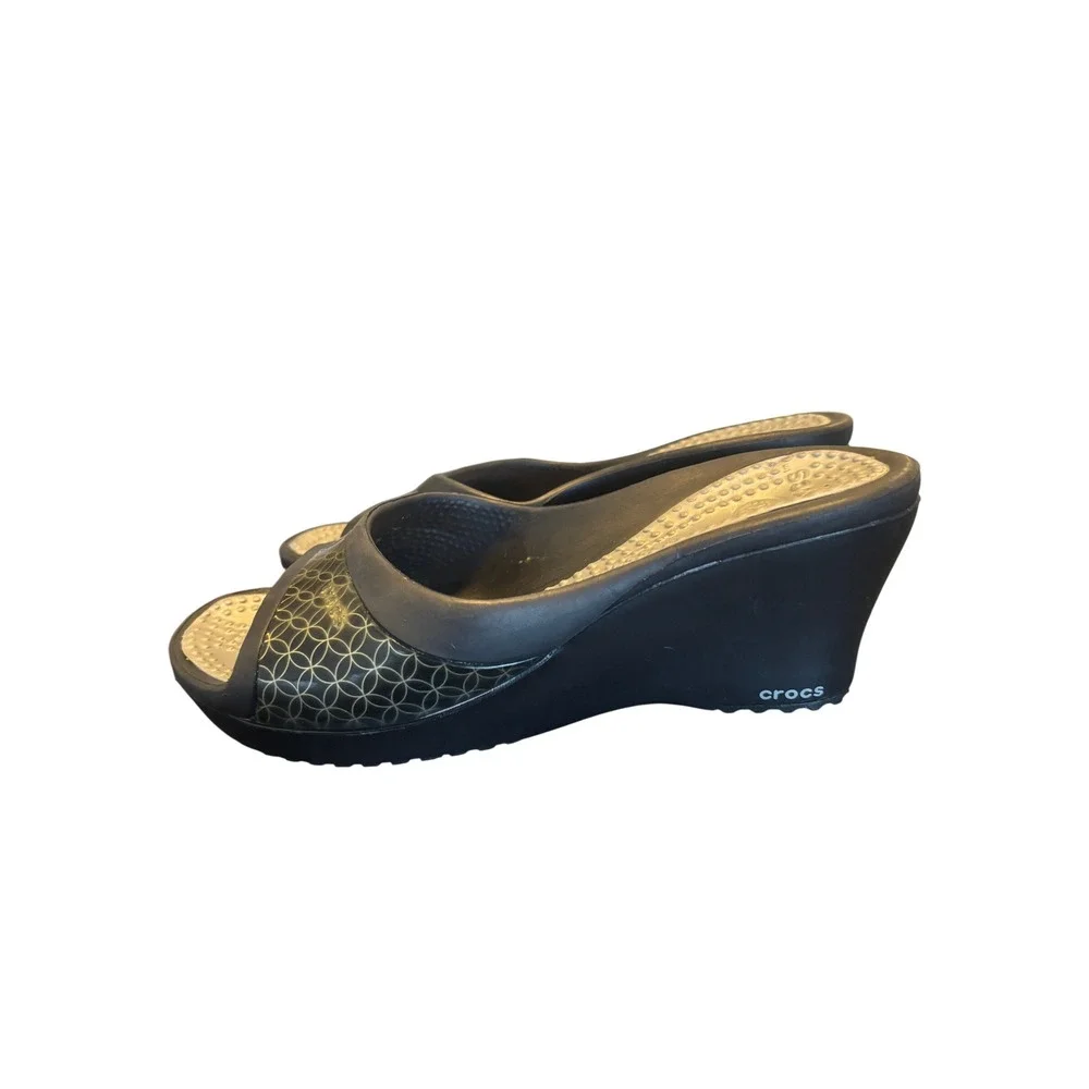 Crocs Wedge Sandals Sassari 7 Black Geometric Pattern Open Toe Slip On